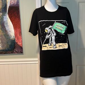 VINTAGE Zillion Beers placing of Flag on the Moon MTV, Black Custom Screen-print